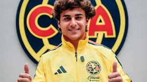 Calos Álvarez asegura que América sería Top 6 en España y confiesa el apodo que NO le gusta