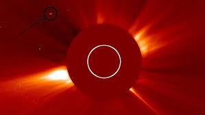 Resultado de imagen para foto la nasa tomada al sol donde se ve nave extraterrestre