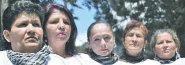 Luz Marina Bernal, Carmenza Gómez, María Sanabria, Melida Bermúdez i Lucero Carmona són cinc dones que, com moltes altres, van perdre els seus fills en mans ... - mares-soacha