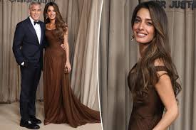 Amal Clooney's Show-Stopping Look: Steals the Show at Albie Awards! - Imagen principal del artículo