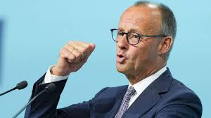 Ukraine-Krieg: Merz fordert härteren wirtschaftlichen Druck auf Russland - Imagen principal del artículo
