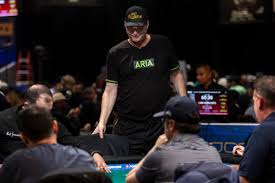‘Poker Brat’ eliminated from WSOP Main Event, starts social media war with rival