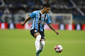 Grêmio confirma lesão de promessa que está no time profissional