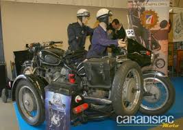 solidarité entre motards Images?q=tbn:ANd9GcTcI2ql9f7VnrTpgfA-DYZYGyA5We7oNQggBtPJD-KrIkRSWqP8cw