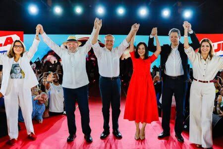 Candidatura de Lula &agrave; reelei&ccedil;&atilde;o &eacute; confirmada em conven&ccedil;&atilde;o ...