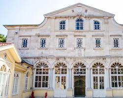 کلیسای سنت جورج استانبول -  مکان‌های دیدنی استانبول