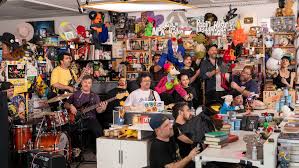 ¡31 Minutos Conquista Tiny Desk! Humor Chileno y Éxito Viral - Imagen principal del artículo