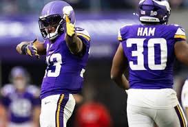 Aaron Jones, Sr. Reaches 10,000 Career Scrimmage Yards