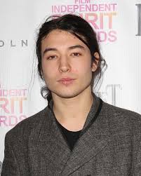 Related pictures : Ezra Miller - ezra-miller-2013-independent-spirit-brunch-01