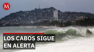 Huracán Genevieve se aleja, pero Protección Civil mantiene vigilancia