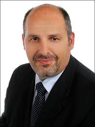 Privatdozent Dr. Nikos Fersis übernimmt Anfang 2014 als Chefarzt die Leitung ...