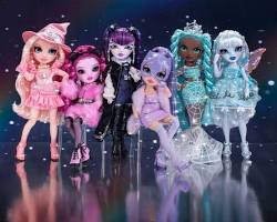 Изображение: Rainbow High Costume Ball dolls collection