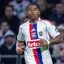 Endrick marca na disputa por pênaltis, mas Lyon cai na Copa da França