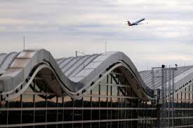 U.S. Airlines announce waivers due to winter storm impacting flights