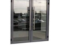 Bellevue Glass Aluminium doublehinged door with double sidelight