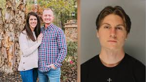 Estudiante acusado en trago de alcohol que provocó muerte de profesor en Georgia