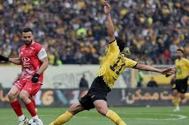 The beginning of the Iranian Premier League; Persepolis and Fajrsepasi draw, Paykan win over Zob Ahan