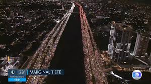 Feriado de 9 de Julho: saiba quais os melhores horários para pegar a estrada e como vai funcionar o transporte público em SP