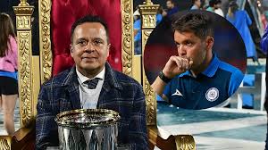 “Queríamos un equipo competitivo”: Víctor Velázquez revela la verdad de la salida de Nicolás Larcamón de Cruz Azul