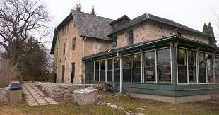Afternoon tea service returns to historic Manitoba home