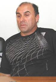 ... HernÃ¡n Pirez Diz, fue el encargado de realizar la presentaciÃ³n del nuevo profesional. Mario Espinosa, flamante Director de Deportes del C.B.C. - 070323-24