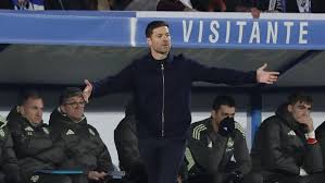 Un penalti inexistente retrasa el despido de Xabi Alonso: el Real Madrid no convence ni en Talavera de la Reina