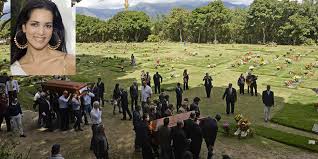 Résultat de recherche d'images pour "monica spear"