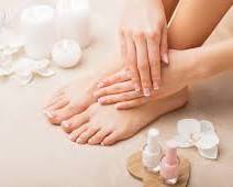 Obraz: someone doing a home manicure and pedicure