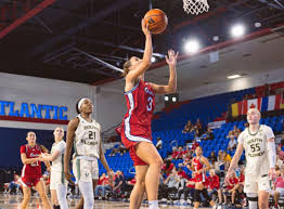 Women’s Basketball: FAU outlasts USF in tense game, winning 64-63