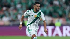 صدمة غير متوقعة.. إعلامي سعودي يطالب بطرد محرز من الأهلي!