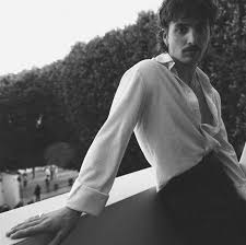 ELLE - News update
