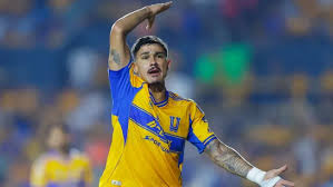 Rómulo Zwarg responde a Larcamón y sus 'amenazas' previo a Semifinal de Vuelta