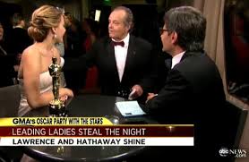 Oscar-Gewinnerin Jennifer Lawrence wird bei Jack Nicholson zum ... - Jennifer-Lawrence-Jack-Nicholson-GMA-Oscars