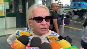 Laura Bozzo estalla en contra de la prensa en medio de un colapso emocional