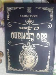 Resultado de imagem para antigo e gigante livro de sao cipriano capa preta