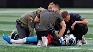 Bryce Young returns to the game quickly after an injury