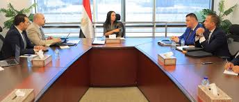وزيرة التضامن الاجتماعي تتابع التقرير السنوي لصندوق دعم مشروعات الجمعيات والمؤسسات الأهلية