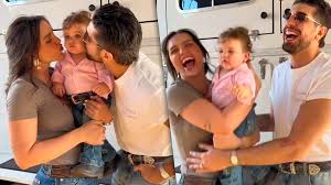 Rafa Kalimann e Nattan entram em trend com a filha Zuza e encantam a web: 'Muito fofa'
