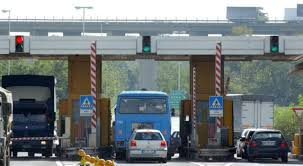 Trend Google: finto casello autostradale