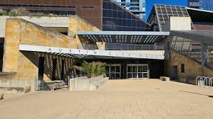 Austin niega rumores de operaciones de ICE en refugios durante tormenta de hielo