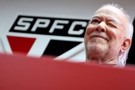 ‘São Paulo é incaível.’ Garante, sorridente, o presidente do São Paulo. Diante da multa de Crespo, decide ‘ter paciência’ com o técnico. Confirma Rafinha. E jura que não vai disputar reeleição