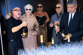 Vogue - News update