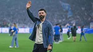 Schalke-Trainer soll nach Berlin kommen: Miron Muslic sagt nach Wette zu
