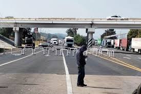 Amplían campesinos y transportistas bloqueos a 22 estados