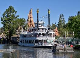 Disneyland Employee Shockingly Jumps Into Rivers of America, On Video - TMZ
