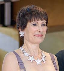 Gale Anne Hurd - 220px-GaleAnneHurdHWOFOct2012