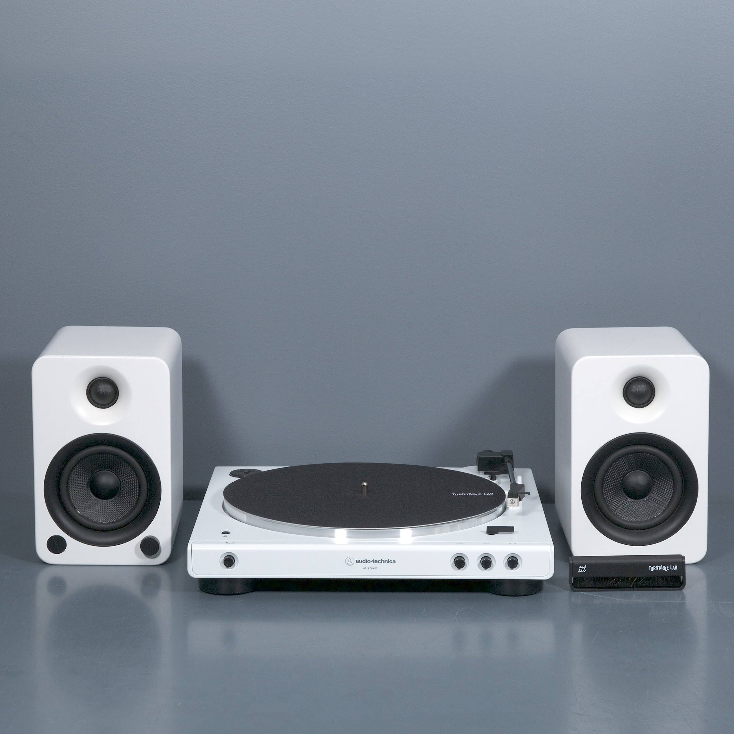 Audio-Technica: AT-LP60XBT-WW Turntable Package - White Pack Kanto YU4 Matte White