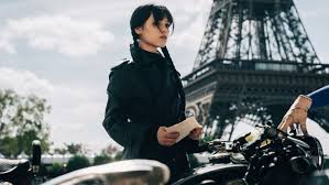 ‘Wednesday’ Season 3 First Look: Jenna Ortega Arrives in Paris