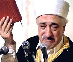 Mr. Gulen breaking down while delivering a sermon - fethullah_gulen