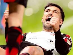 Botafogo defending against LDU